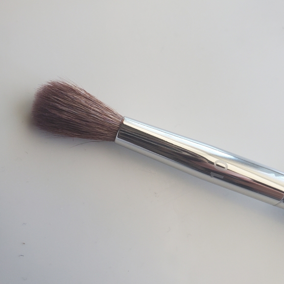 SEPHORA COLLECTION Pro Crease Brush #10 - Picture 3 of 4